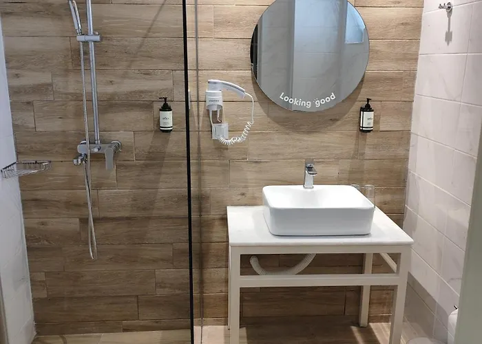 Hotel Lambi 4*