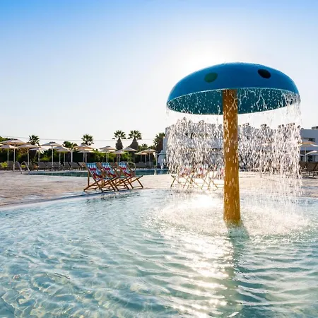 Lambi Hotel 4*