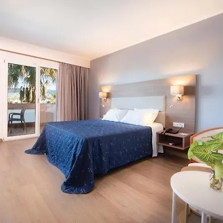 Lambi Hotel 4*